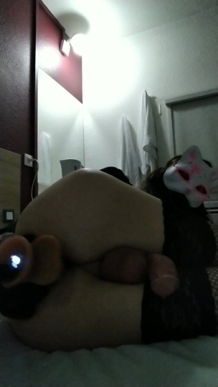 Alicia Alicia: 寝る前にディルドを使ったとても良いアナルセッション