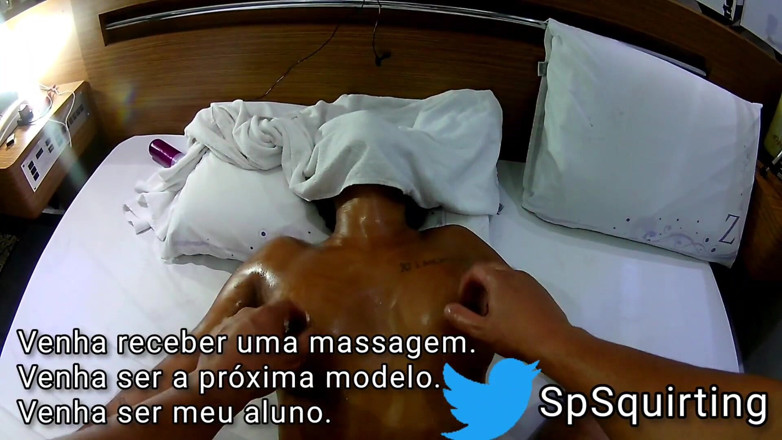 Squirting Sp: Масаж сквірту No19, молода жінка отримує масаж, маленькі цицьки