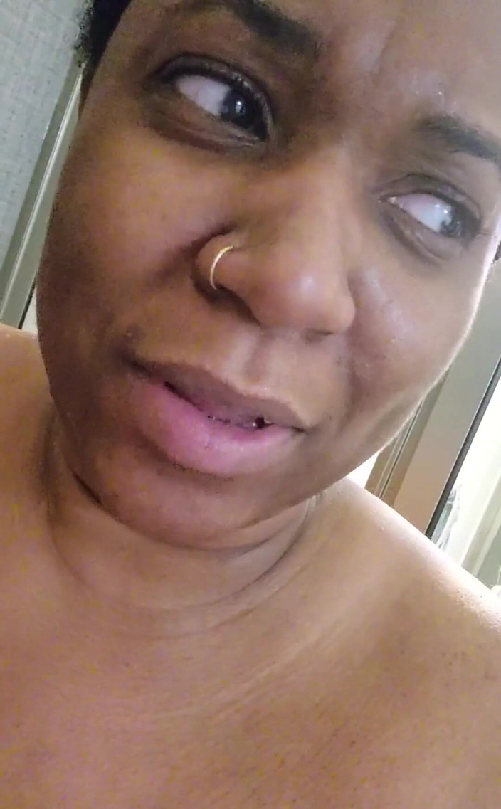 Josie4yourpleasure: शार्क सप्ताह कल रात शुरू हुआ । इसलिए सूखा। शावर टॉक