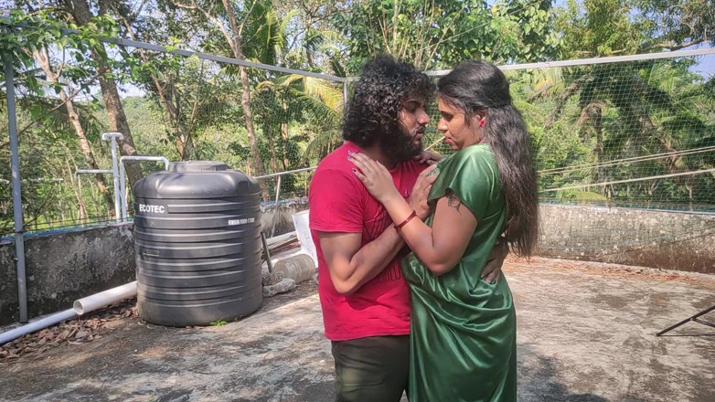 Vaigavarun45: Out Door Sex, Vaishnavy and Sharun Raj Out Door Romance...