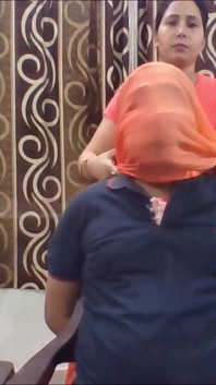 आलसी पति को गैगिंग की सजा