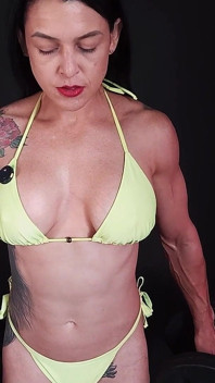 Vedere la persoana 1 cu robotul antrenor personal - protocol biceps activat