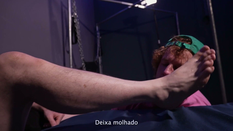 Christian Hunter: Christian Hunter Worships the Feet, Socks, and Sneakers of Dom...