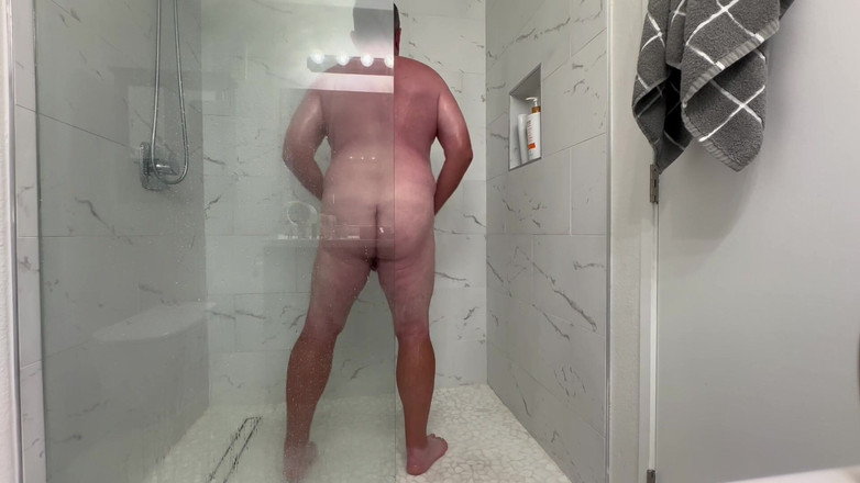 GottaLuvBB: Guarda papà farsi una doccia