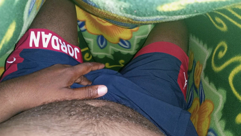 Fucking my wife: Chàng trai đồng tính thủ dâm