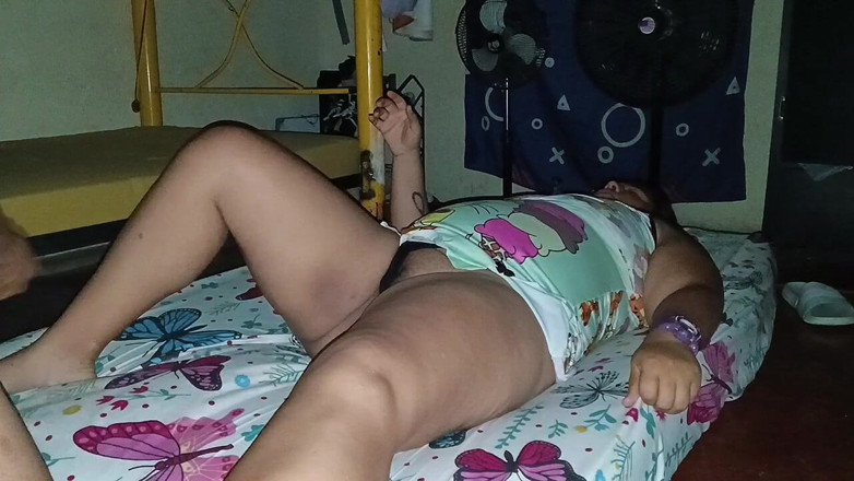 Adribella69: Eu faço sexo com a esposa do meu vizinho - uma...
