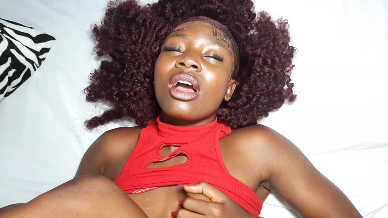 Krissyjoh: African preferat Slimzy a fost pus și futut de nigerian favorite...