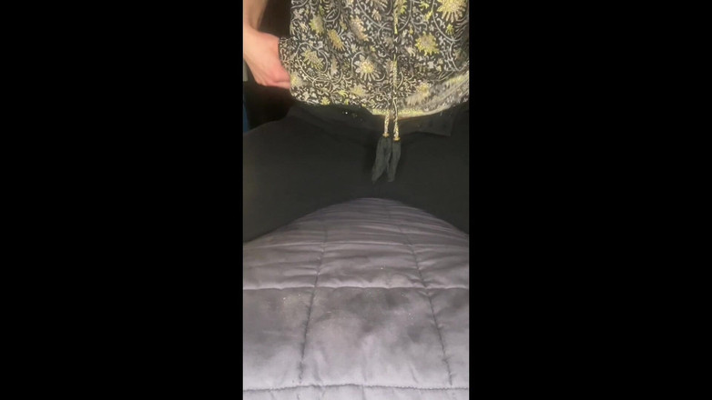 C-Spot: 큰 소리로 오르가즘을 느끼는 Cspot 스트립 다운