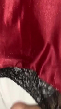Ragazza tradisce il suo ragazzo scopato con la migliore amica
