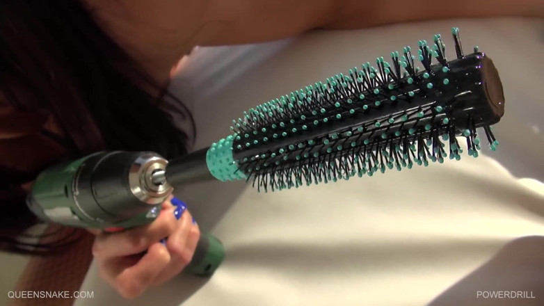 Queen Snake: Fucking her pussy with a hairbrush attached to a power...
