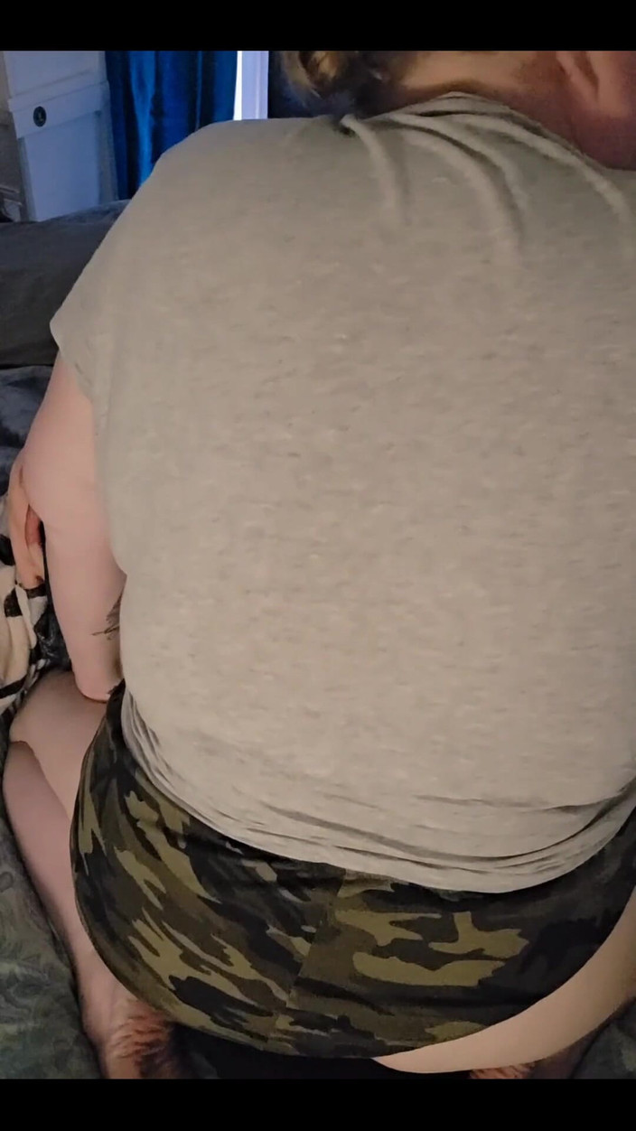 Misssunshinevip: So che vuoi tirare i miei pantaloncini da un lato