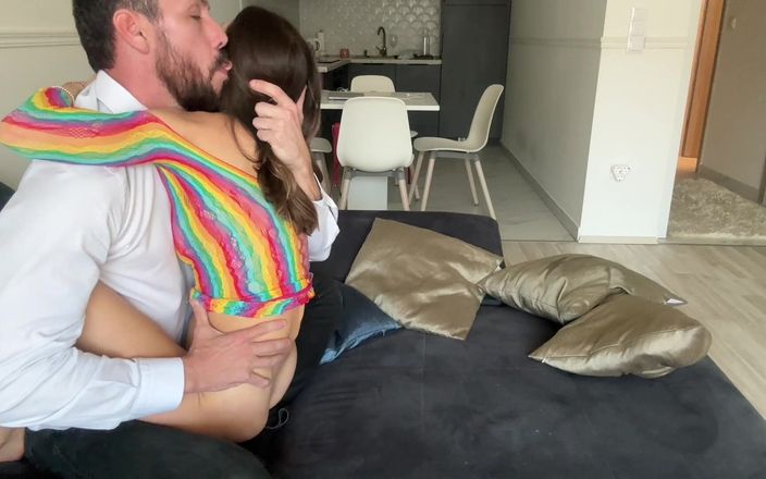Gina Gerson: Zmysłowe wielbienie stóp przez Humme Love