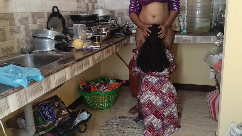 Wonder: Hausfrau lesbisch