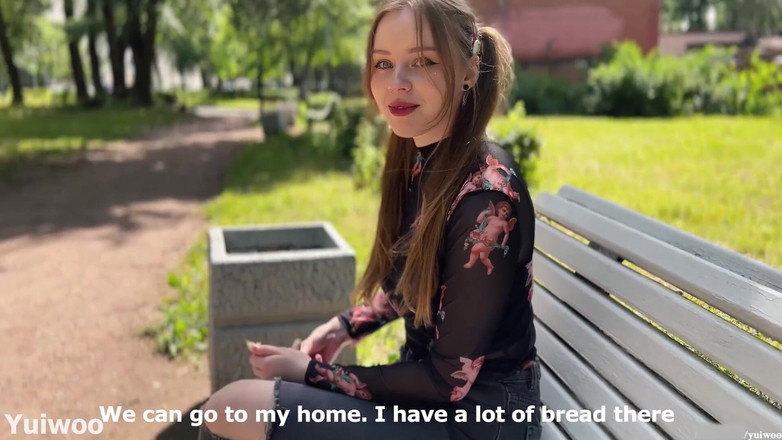 Yuiwoo: Invited Home and Fucked a Cute Student Girl Feeding Birds