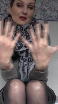 Dark Mysterious Fingernails Part 3, Lady Victoria Valente