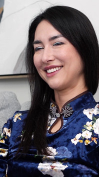 Asyalı orta yaşlı seksi kadın isabel love ile röportaj