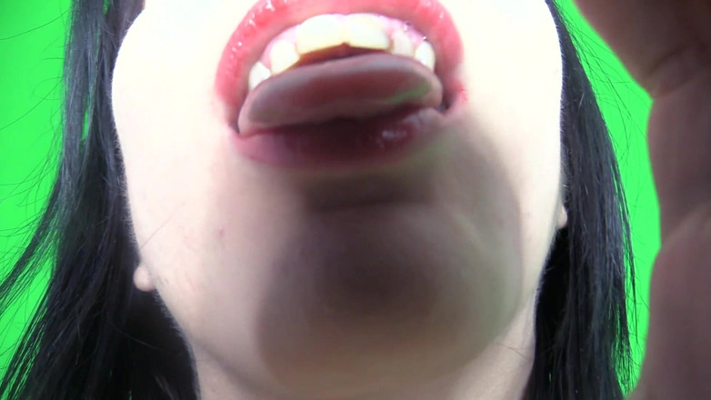 Quinn brooks: Biedny Tiny- Mov