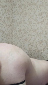 Indiana viral uma garota com uma bunda grande fode um cara com um pau grande na cama no quarto