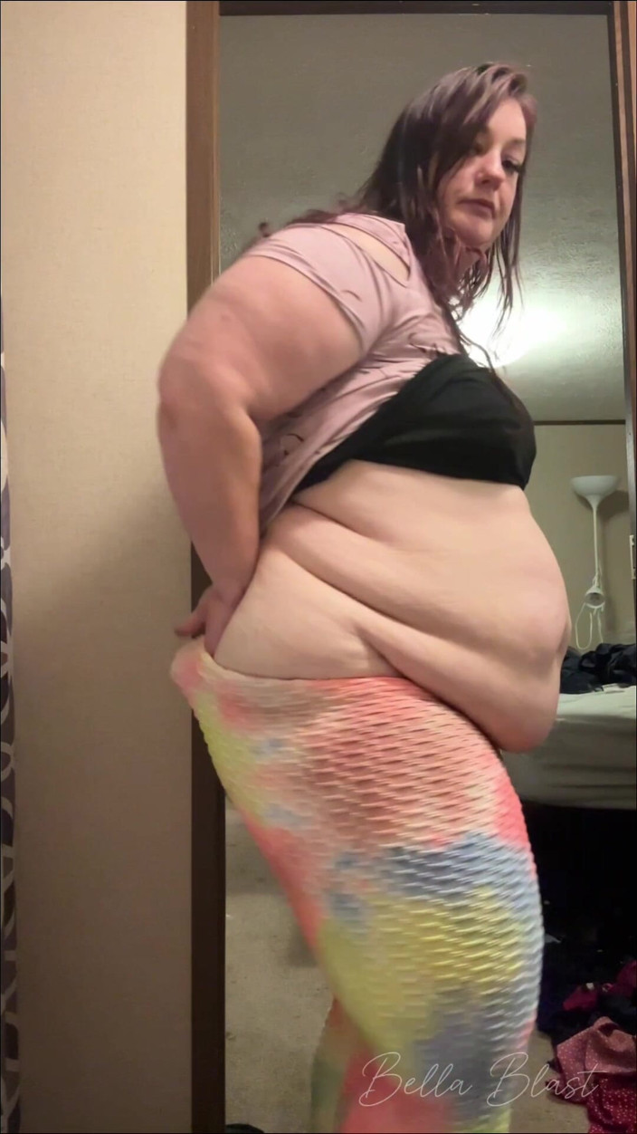 BellaBlast: Jiggling Belly Shakes and Bubbly Fart Blasts by Bella Blast