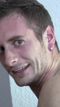 Porn Video Ginger-hell_leo-galvez_bed_mo_01
