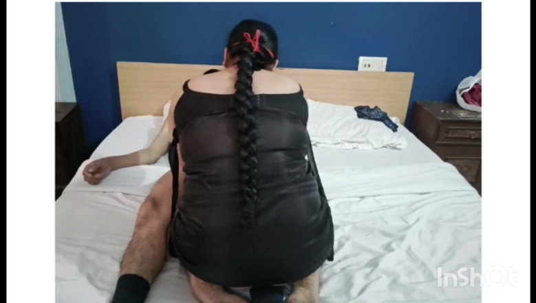 Sexgarl84: Froher Neujahrstag, Spaß mit schwägerin im hotel, Stimme in Hindi