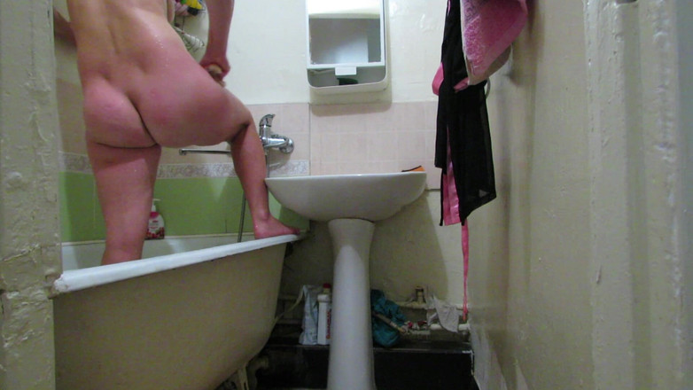 SexyAnka: Wanita cantik di kamar mandi. Dengan Percakapan dalam Bahasa Rusia