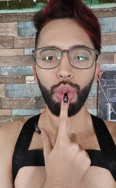 Camilo Brown: Si sega dopo un camshow arrapate