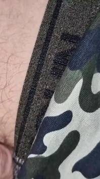 Mladá mléčná studentka je zaplavena horkou sladkou mrdkou z tvrdého šukání!