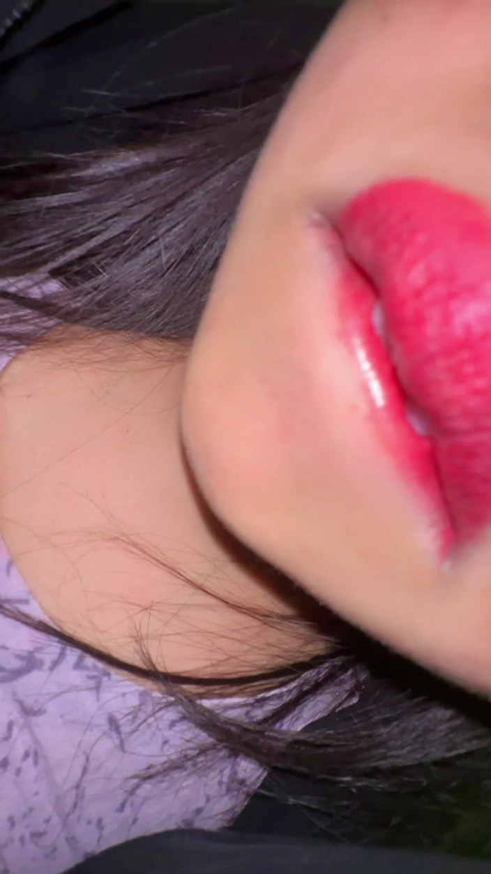 Your Boy's Cum: Geiles mädchen zähneputzen, nachdem du zur collage gehst, weil sie...