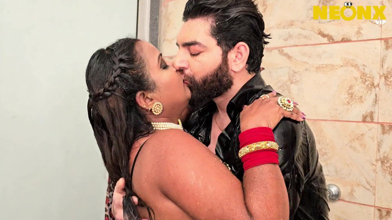 NeonxOTT: Desi casal secreto sexo indiano pornô