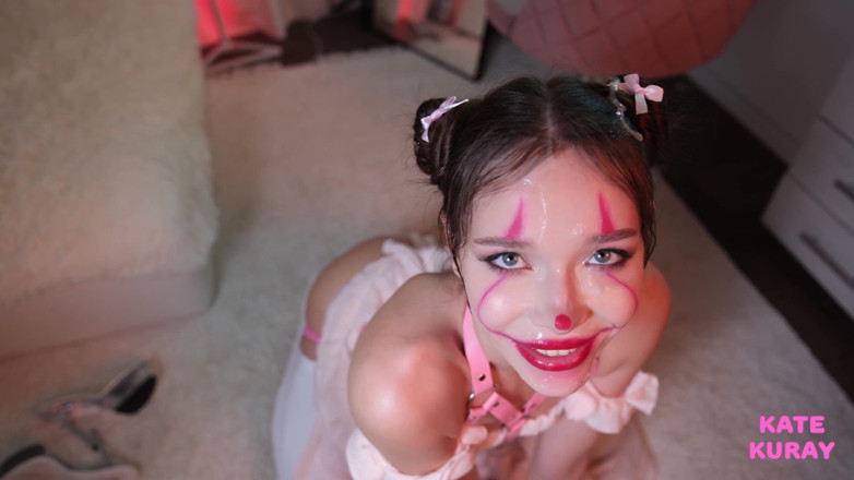 Kate Kuray: Pennywise Skillfully Sucks and Takes Cum on His Face
