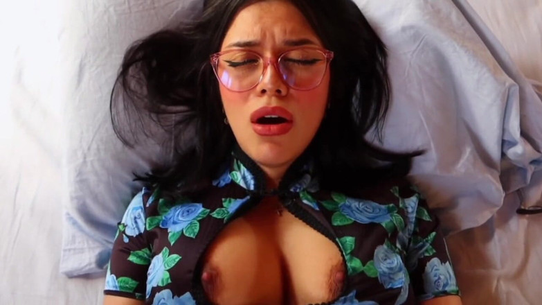 Sweetieluna: A Hot Morning Affair with Your Friend's Wife