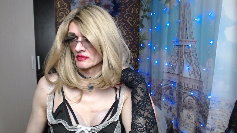 violet_bisex: Curvă Crossdresser