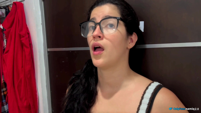 NamiQsein: Eu cobro o aluguel dele e ele me dá uma...