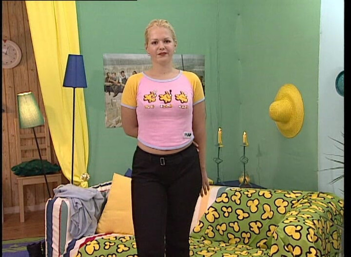 YOUR FIRST PORN: Rosa在软剪辑中，我第一次只显示乳房 - rosa在软剪辑中