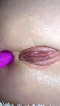 Toy Anal