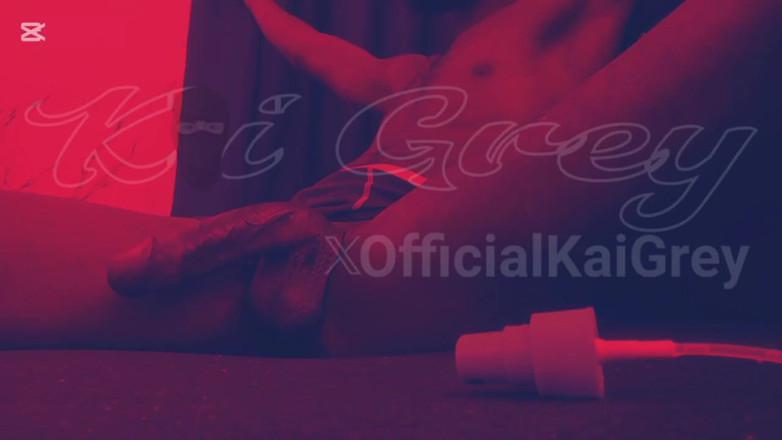 Official Kai Grey: Giocando per i suoi morns e suoni dei suoi capezzoli