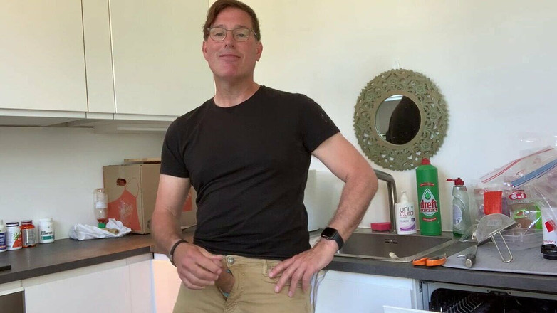 TJenner: 看看我所有的精液前期。如此饥渴，家庭Edging和分享