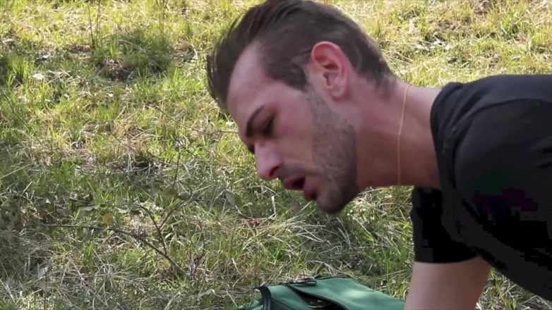 Ridley Dovarez | Gaysight: Kleines schwules paar macht liebe auf frischem gras