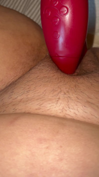 Submissive to Fistee