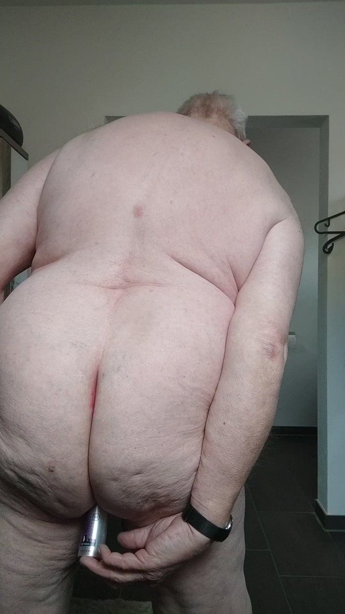 Karlchengeil: Accident in Ass and Punished