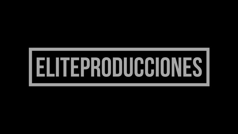 LILY_PUP: Ich helfe meiner latina-stiefschwester mit dickem arsch beim duschen einseifen...