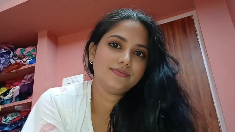 Desisexqueen: Minha mais velha meia-irmã estava tão brava que se acalmou...