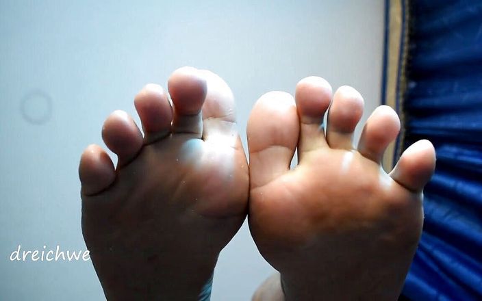 Dreichwe: Stora fötter