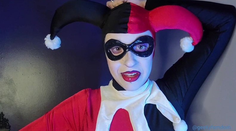 Geeky Femdom: Harley ajută la Nightwing
