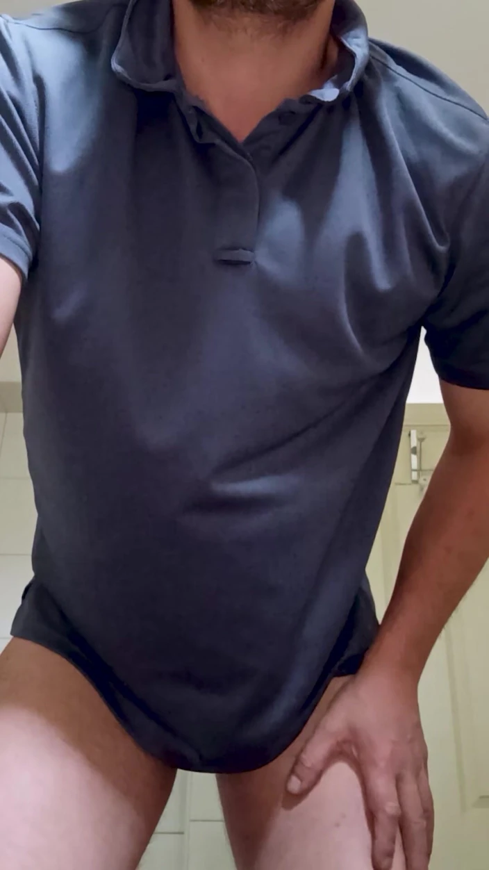 sexytoyboy: Steamy淋浴挑逗