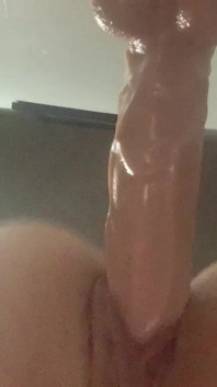 Trying 10 in Dildo Before My Guests Notice I’m Gone