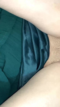 インドのホットなトリプルx デジ・ジャートが初めてセクシーな女の子を犯した
