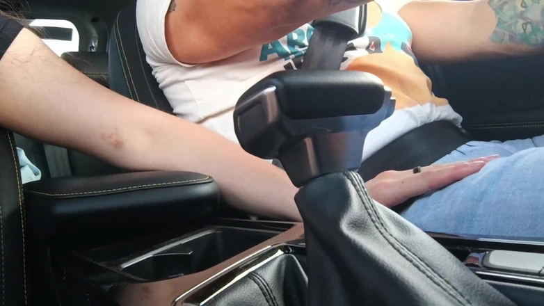 Candy Camille: Eu estava tão excitada no Uber, então eu o convenci...