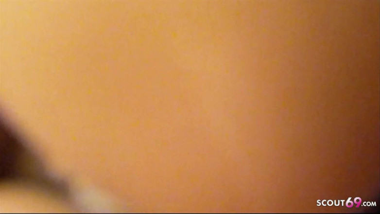Full porn collection: 의붓남매와 섹스하는 발정난 금발 대학 십대 Kaycee